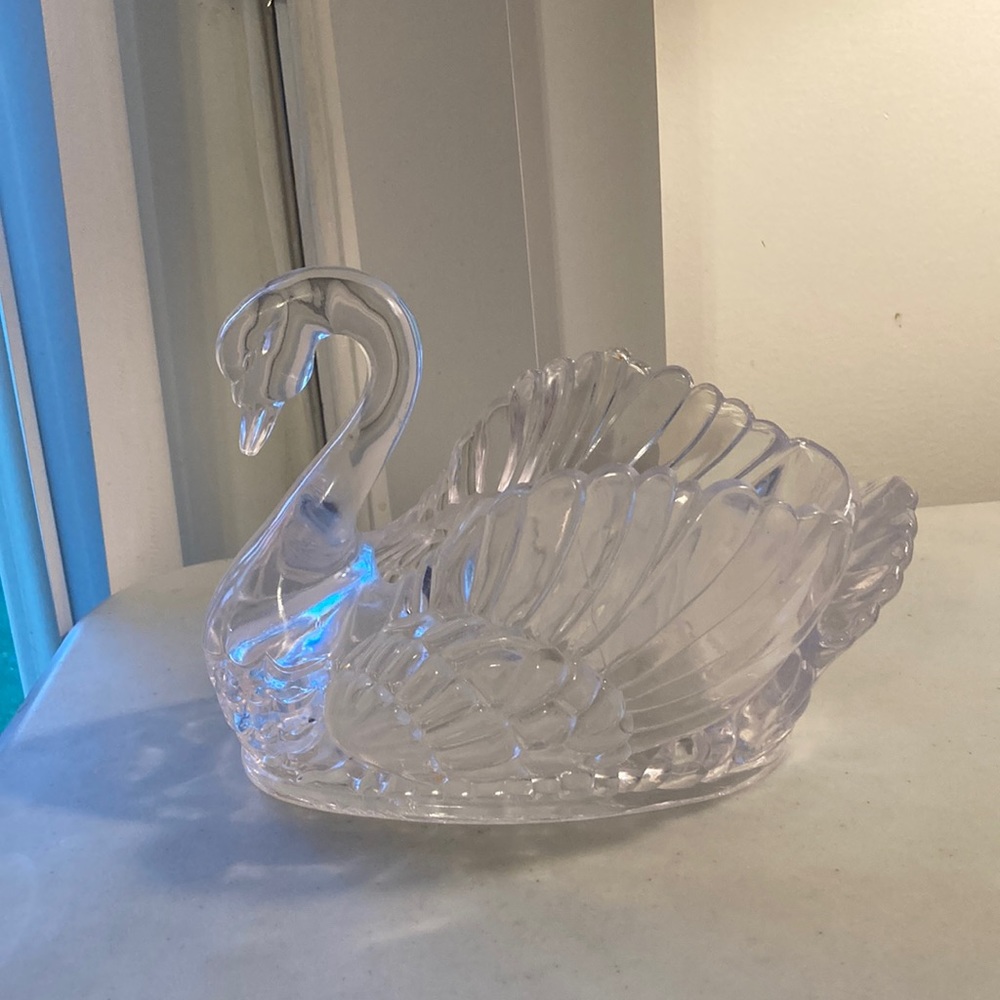 Vintage Regoline Swan Vase Centerpiece Clear Plastic Wedding Ice Sculpture USA
